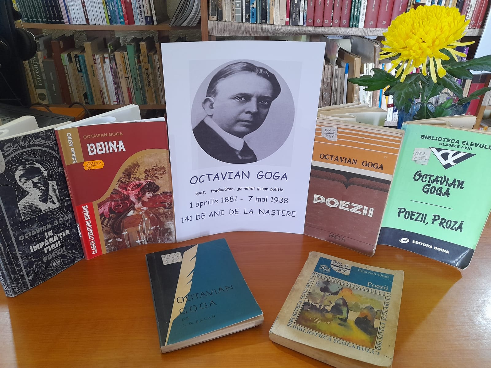 Expoziție de carte - 141 de ani de la nașterea  lui Octavian Goga 